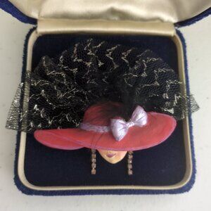 Lady Woman Red Hat Brooch Pin Vintage Arts Crafts Lace Rhinestone Fashion